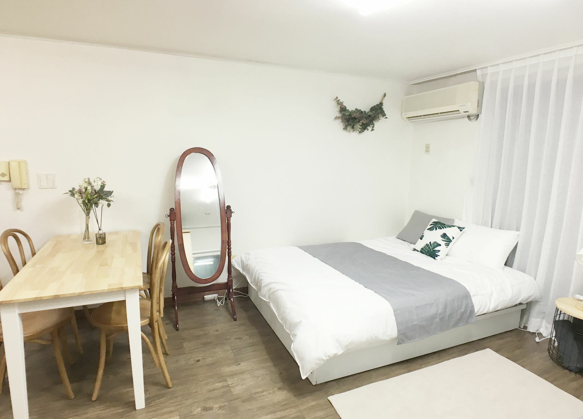 Appartement Sunny House Hongik Snt 1Mins à Séoul Extérieur photo
