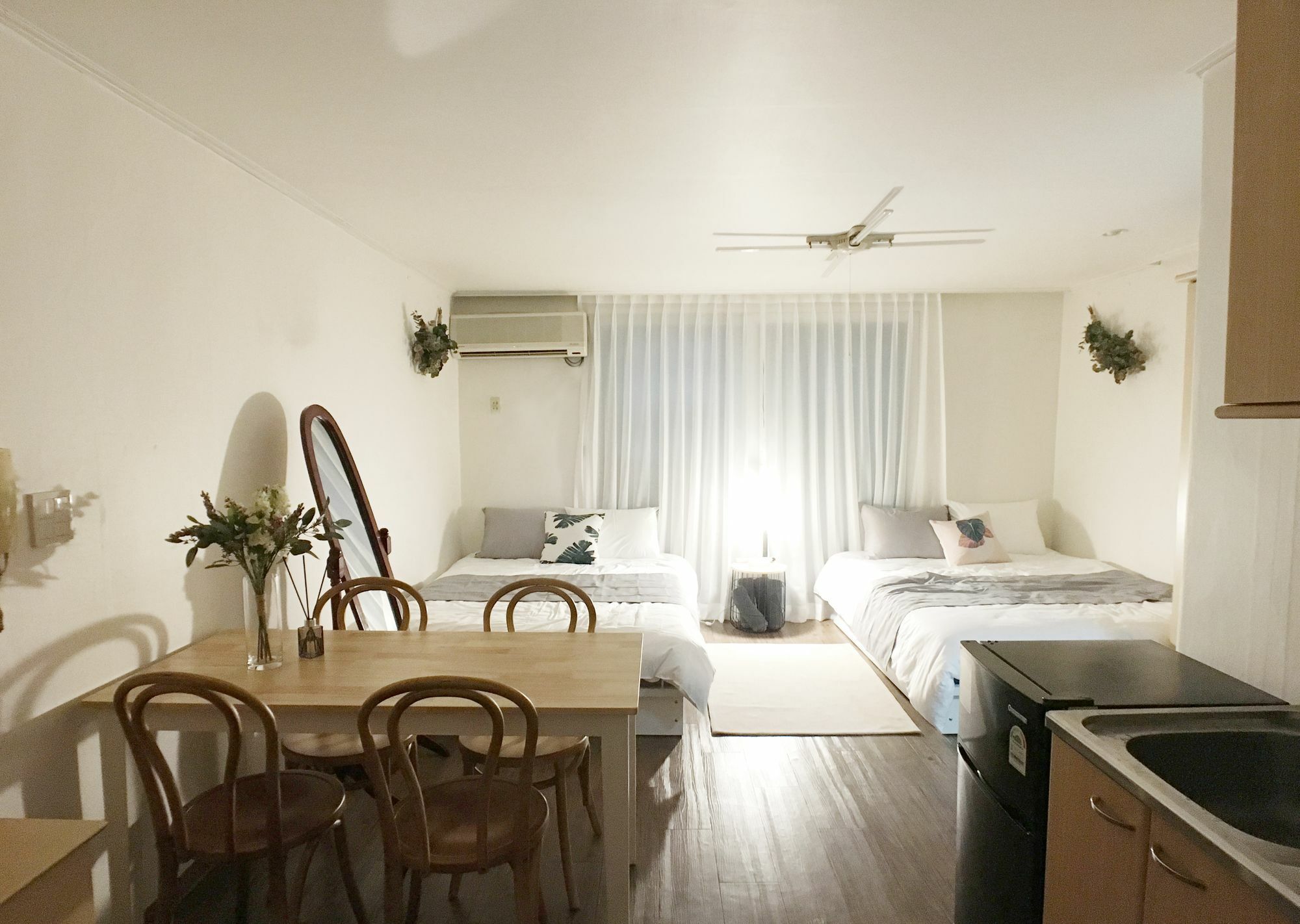 Appartement Sunny House Hongik Snt 1Mins à Séoul Extérieur photo